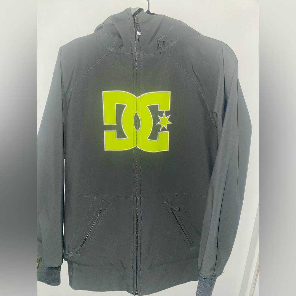 DC | Youth Medium | Ski | Snowboard | Soft Shell | Charcoal | Neon Yellow Logo